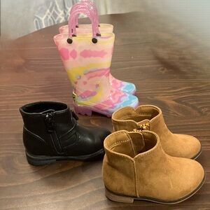 3 pairs of baby girl boots size 5.